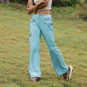 FP Movement Cascade Flare Pants Sz M Cargo Blue Stretch Mid Rise Athletic Pants
